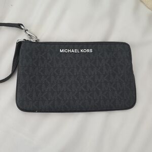 Michael Kors Wristlet